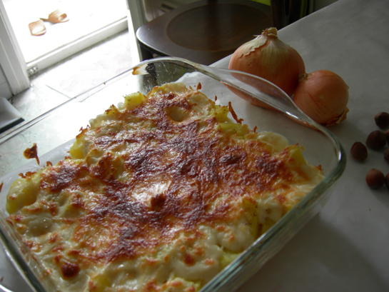 Beşamel Soslu Patates Tarifi ve Malzemeleri